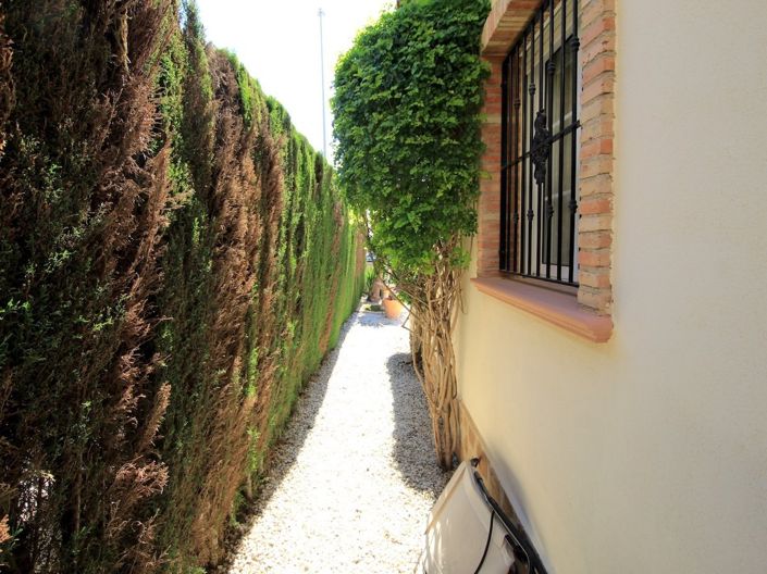 Image No.4-2 Bed Villa for sale