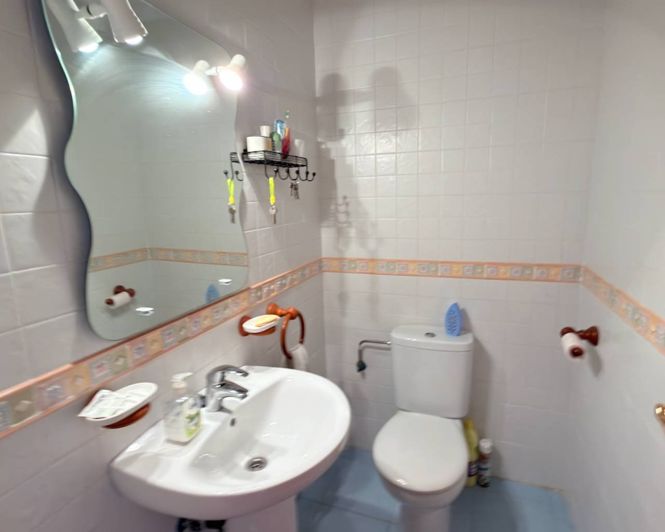 Image No.7-2 Bed Townhouse for sale