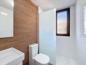 49586apartmentonlaramblasgolf050626111141lasr