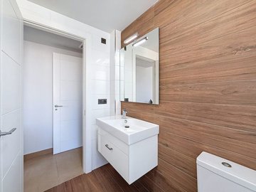 49586apartmentonlaramblasgolf050626111142lasr