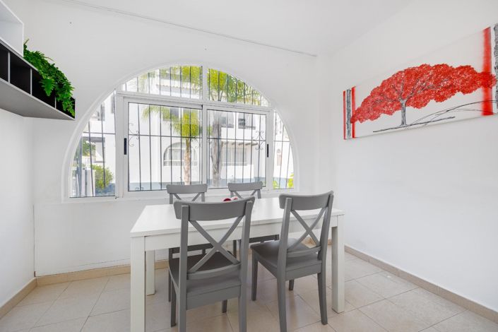 Image No.13-2 Bed Apartment for sale