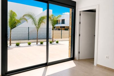 49610contemporaryvillalocatedinlaherradawith3