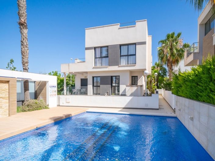 Image No.2-3 Bed Villa for sale