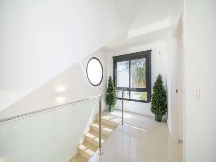 Image No.22-3 Bed Villa for sale