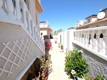 49615wonderfultwobedroombungalowwithpoolandmo