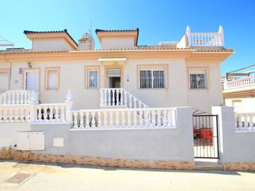 49615wonderfultwobedroombungalowwithpoolandmo