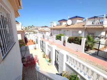 49615wonderfultwobedroombungalowwithpoolandmo