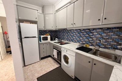 49621twobedroomgardenapartmentwithstunningvie