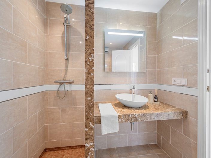 Image No.21-3 Bed Villa for sale