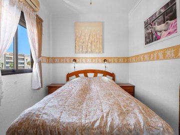 49626wonderfultwobedroomcoastalapartmentwiths