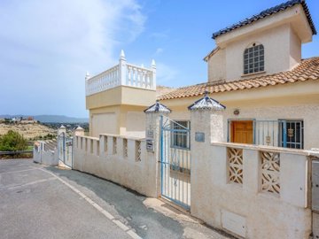 49627threebedroombluetopquadwithgolfcoursevie