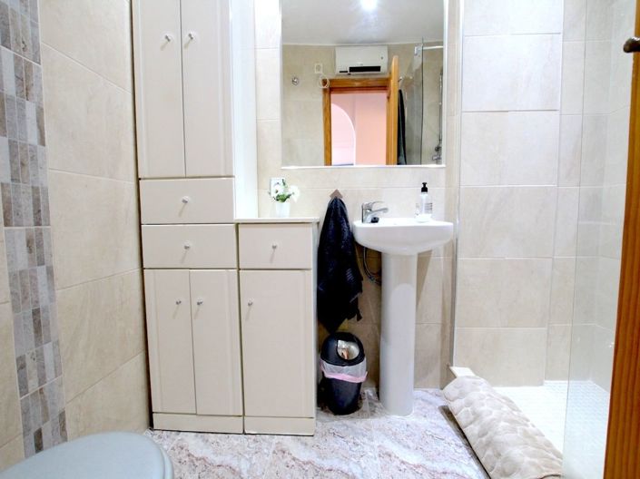 Image No.18-2 Bed Apartment for sale