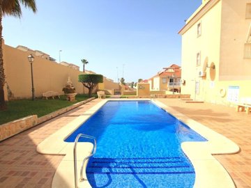 49628stylishtwobedroomtopfloorapartmentwithpr