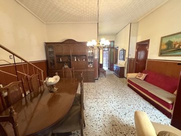 49629spacious5bedroomvillagetownhousewithexce