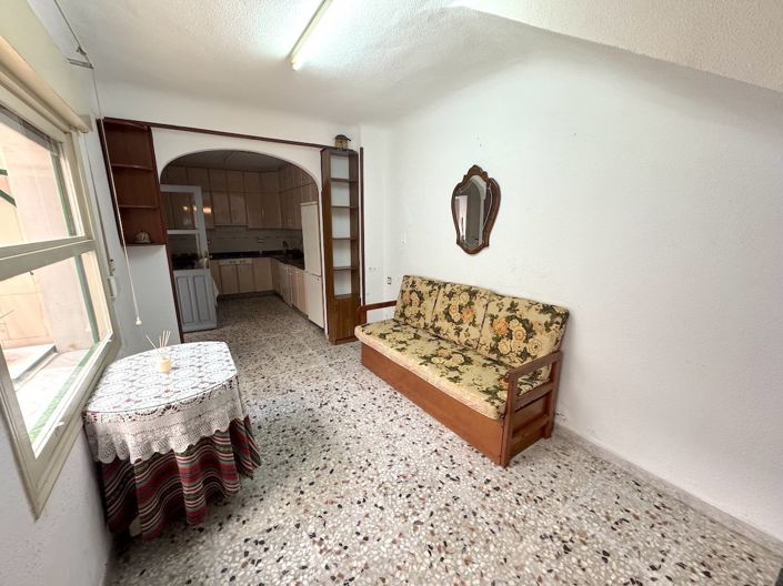 Image No.13-5 Bed Townhouse for sale