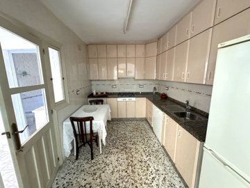 49629spacious5bedroomvillagetownhousewithexce
