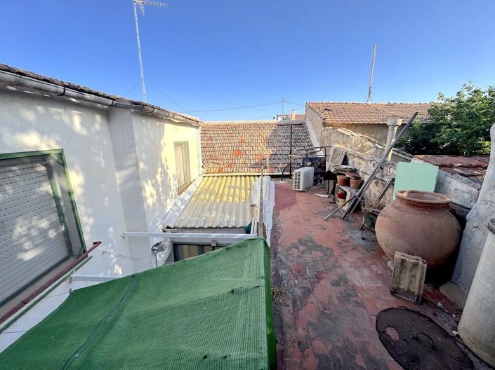 Image No.26-5 Bed Townhouse for sale