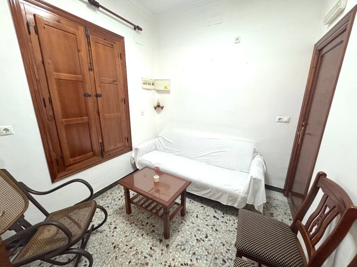 Image No.8-5 Bed Townhouse for sale