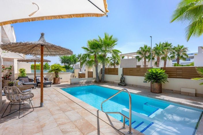 Image No.2-3 Bed Villa for sale