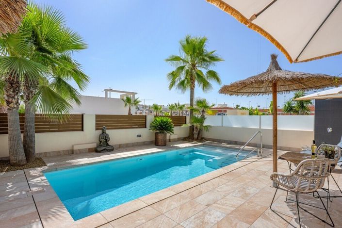 Image No.25-3 Bed Villa for sale