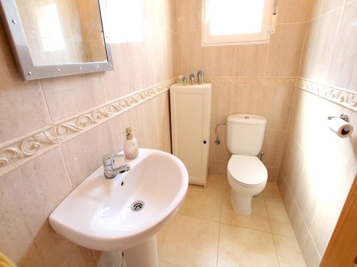 Image No.20-5 Bed Villa for sale