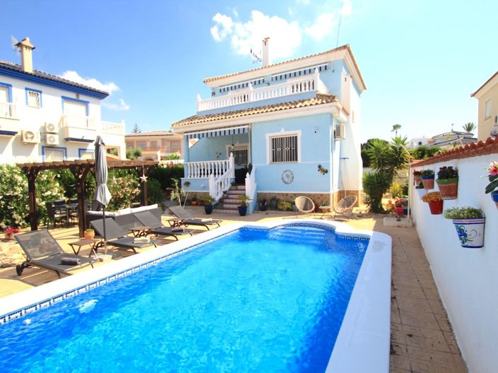 Image No.3-5 Bed Villa for sale