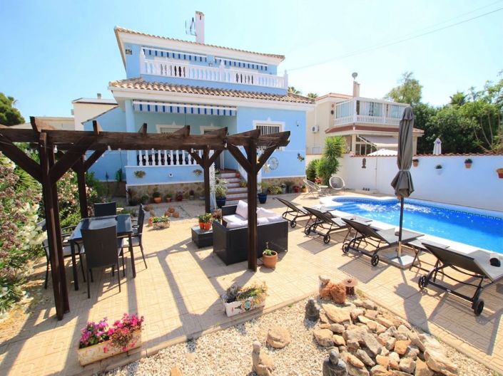 Image No.8-5 Bed Villa for sale