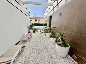 49643stylish3bedroomvillawithprivatepoolinlom