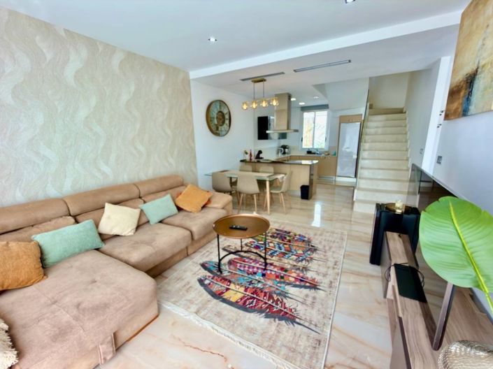 Image No.5-3 Bed Villa for sale