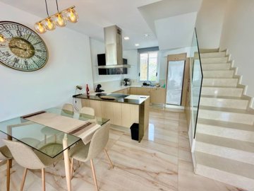 49643stylish3bedroomvillawithprivatepoolinlom