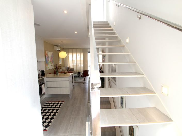 Image No.20-3 Bed Townhouse for sale