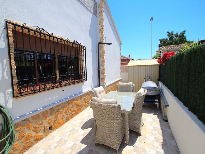 Image No.12-3 Bed Villa for sale