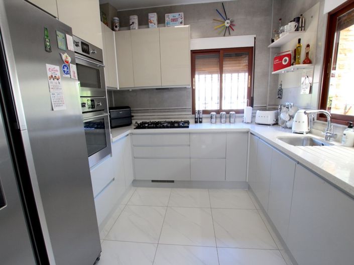 Image No.17-3 Bed Villa for sale