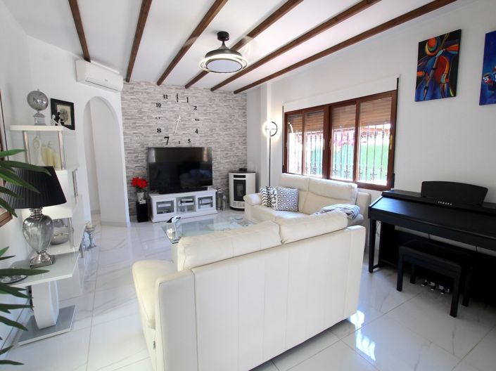 Image No.20-3 Bed Villa for sale
