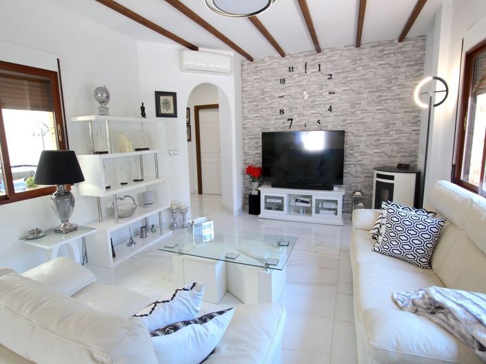 Image No.21-3 Bed Villa for sale