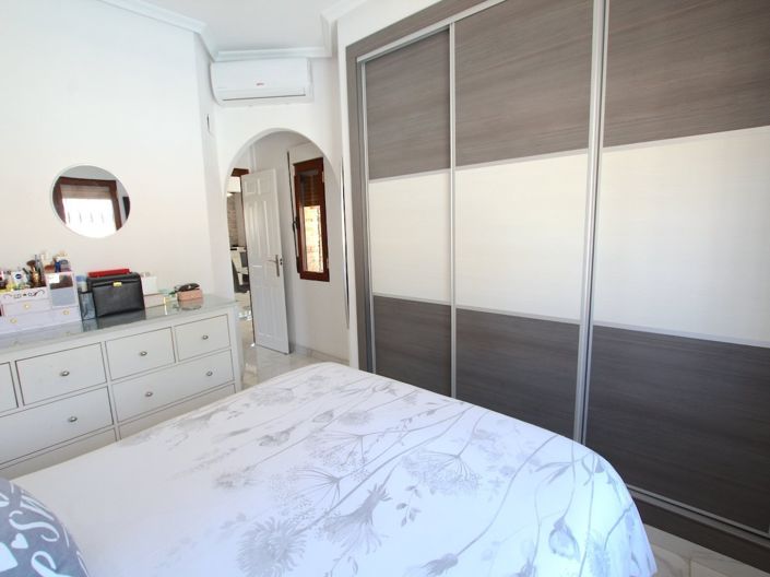 Image No.26-3 Bed Villa for sale