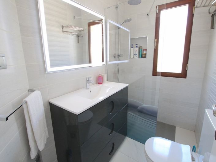 Image No.27-3 Bed Villa for sale