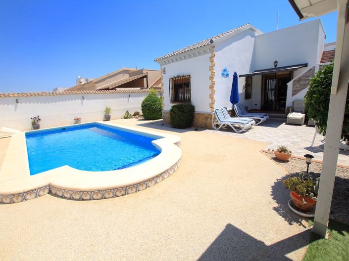 Image No.8-3 Bed Villa for sale