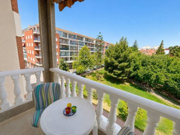 496622bedroomapartmentjust200metresfromacequi