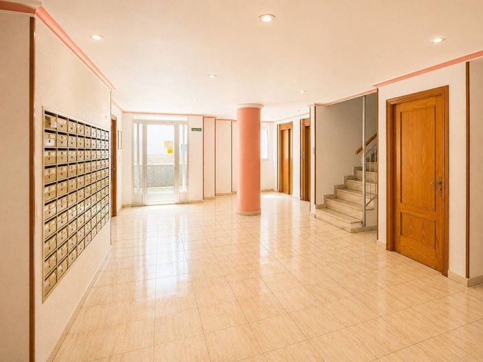 Image No.10-2 Bed Apartment for sale