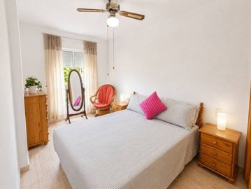 496622bedroomapartmentjust200metresfromacequi