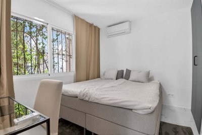 49671threebedroombeachapartmentindehesadecamp