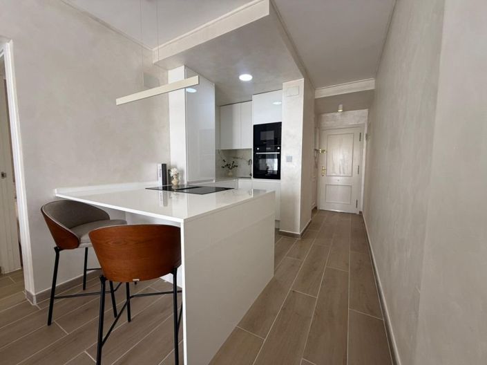 Image No.8-2 Bed Apartment for sale