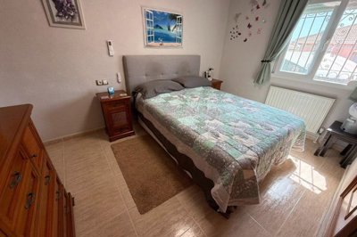 49676charmingdetachedvillawithprivatepoolinlo