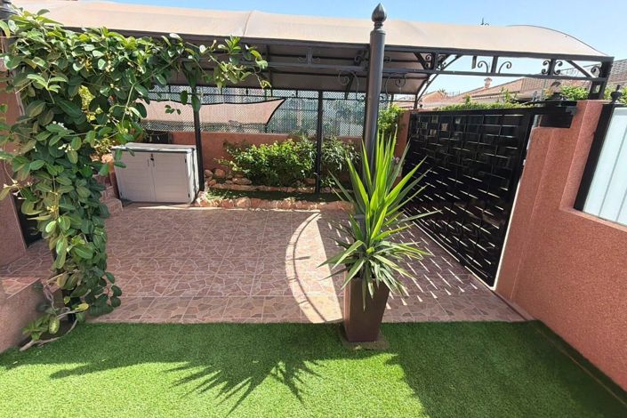 Image No.18-3 Bed Villa for sale