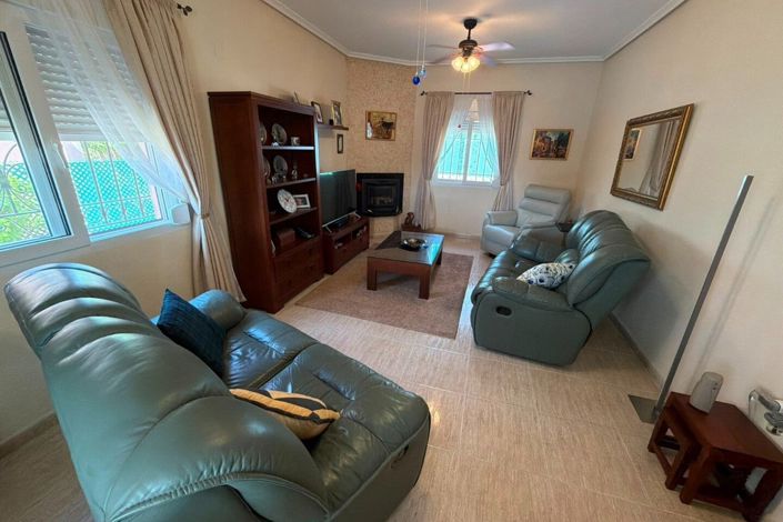 Image No.4-3 Bed Villa for sale