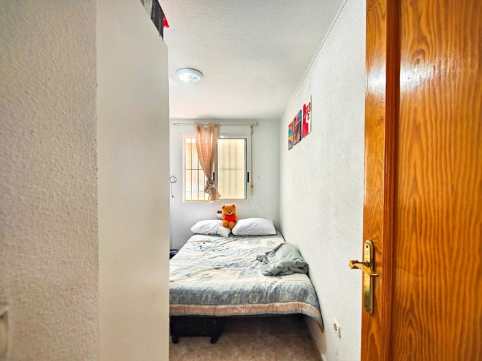 Image No.21-2 Bed Apartment for sale