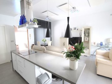 49679sundrenchedsouthfacing2bedroomvillawithp