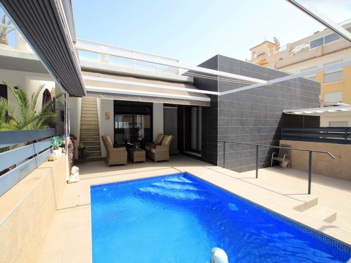 Image No.3-2 Bed Villa for sale