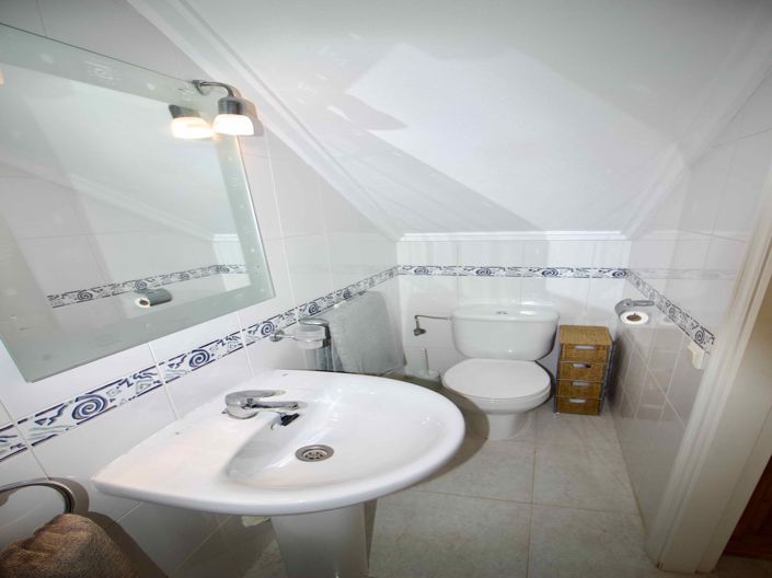 Image No.13-3 Bed Townhouse for sale